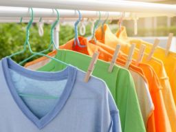 Hindari Pakai Baju Belum Dicuci