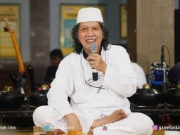 Sering Diadu Domba Lawan Mbak Mega