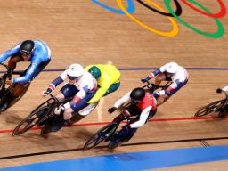 Dispora Jatim Santuni Mantan Atlet Nasional Balap Sepeda