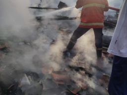 Periksalah Tabung Gas Anda, di Jember Sudah Makan Korban Dua Rumah Hangus Terbakar