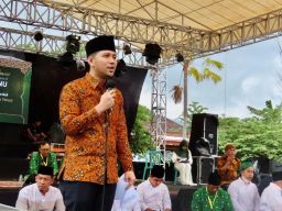 Guru Simbol Jembatan Ilmu dan Akhlak Di Era Globalisasi