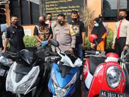 Beraksi di 9 TKP Ibu Muda Pelaku Penggelapan Motor Berhasil Diamankan Polres Blitar Kota