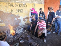 Desa Wisata Aeng Tong-Tong Sumenep, Desa dengan Mpu Keris Terbanyak di Dunia