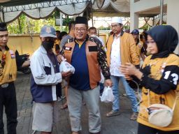 DPD Hanura Jatim Bagikan 750 Paket Daging