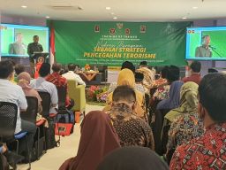 Guru sebagai Pelopor Moderasi Beragama, Cegah Terorisme Dengan Kewaspadaan Dan Kepedulian Lingkungan