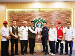 Pemkab Lumajang Terima Bantuan 10 Unit Huntara