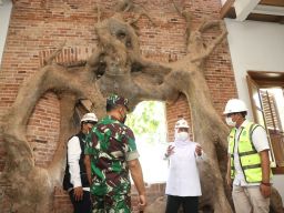 Perkuat Daya Tarik Wisata Benteng Van den Bosch, Khofifah Minta Tambahan Fasilitas