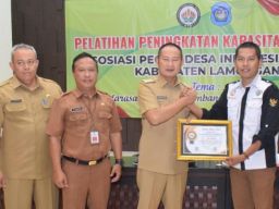 Bupati Lamongan Dorong BUMD Jadi Raksasa Bisnis Desa