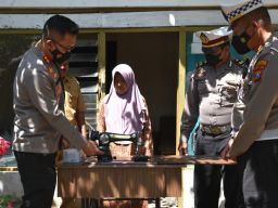 Polres Bondowoso Berikan Santunan untuk Keluarga Korban Laka Lantas