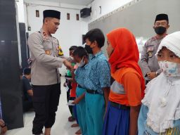 Peringati 1 Muharam 1444 H Polres Nganjuk Menyerahkan Santunan kepada Yatim Piatu