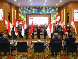 Tutup Pelatihan Kepemimpinan Administrator, Gubernur Khofifah Dorong ASN  Tingkatkan Inovasi