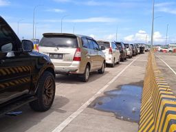 KPK Tetapkan Tiga Tersangka Suap Restitusi Pajak Tol Solo-Kertosono