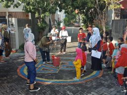 Merdeka Itu Hidup Tanpa Topeng