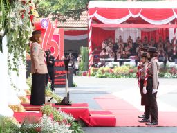 Pimpin Apel Besar Hari Pramuka ke-61, Gubernur Khofifah Ajak Gelorakan Pengabdian Tanpa Batas