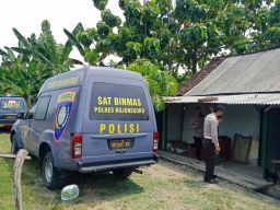 Polres Bojonegoro Fasilitasi Biaya Transportasi dan Akomodasi Pengobatan Bocah Cacat ke Dr.Soetomo
