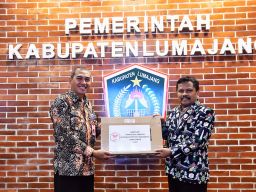 Ikatan Apoteker Indonesia Berikan Bantuan Alat Kesehatan Untuk Daerah Relokasi Korban Erupsi Semeru