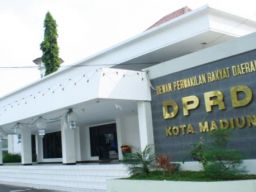 Buron Korupsi Pembangunan Gedung DPRD Madiun Ditangkap