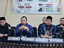 KPU Jatim Monitoring dan Evaluasi Pengelolaan Logistik dan Keuangan di 5 KPU Kabupaten/Kota.
