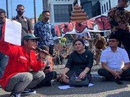 Di depan DPRD Jatim, GMNI Surabaya: Mobil Pribadi Tak Boleh Dapat BBM Bersubsidi