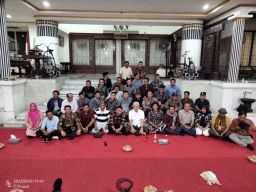 Ganjar Terima Kunjungan Forum Komunikasi Kepala Desa Kabupaten Dompu NTB di Puri Gedeh