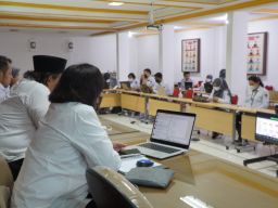 KPU Jatim Ikuti Pemantauan dan Evaluasi Kinerja Penyelenggaraan Pelayanan Publik bersama Kemenpan RB