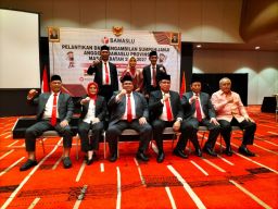 Anggota Baru Bawaslu Jatim Resmi di Lantik