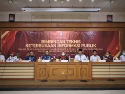 Tingkatkan Akuntabilitas Penyelenggaraan Pemilu, KPU Jatim Gelar Bimtek Keterbukaan Informasi Publik