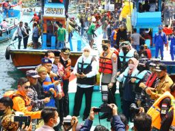 Petik laut Nelayan Sendang Biru Malang, Icon Baru Wisata Pantai Malang Selatan