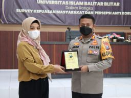 Gelar Pelatihan Pelayanan Publik, Polres Blitar Kota Tanda Tangani MOU Bersama Unisba