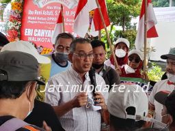 Aliansi Korban Surat Ijo Kepung DPRD. Machmud Demokrat Ingatkan Pemkot, Warga Jangan Diombang-ambing