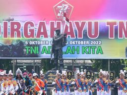 Gubernur Khofifah Yakin Kontribusi TNI Mampu Membuat Indonesia Pulih Lebih Cepat, Bangkit Lebih Kuat