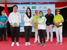 Wagub Emil Pesan : Cegah Osteoporosis, Jangan Mager