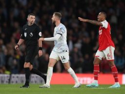 Dugaan Rasisme Kapten Liverpool Ke Pemain Arsenal