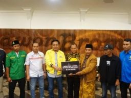 Golkar Surabaya : Bantuan Arek Surabaya untuk Aremania