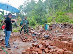 Arumi Bachsin Siap Kawal Tindak Lanjut Pasca Kebencanaan Longsor Di Trenggalek