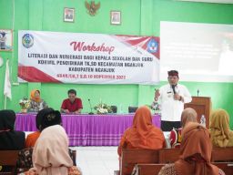 Kang Marhaen: Guru adalah Orator, Aktor, dan Motivator