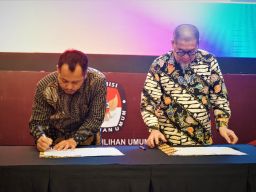 FISIP UNAIR Gelar Program Magang Mahasiswa, Kuliah Kerja Nyata (KKN) Tematik Di KPU Jatim