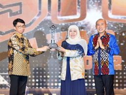 Jawa Timur Kembali Berhasil Raih Juara Umum Olimpiade Sains Nasional dan Olimpiade Penelitian Siswa