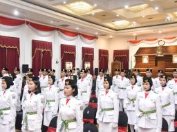 1.147 Purna Paskibraka Jatim Dikukuhkan Jadi Duta Pancasila Jatim