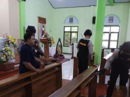 Sterilisasi Sejumlah Gereja Di Blitar Jelang Natal
