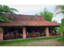 I Believe I Can Fly: Mampir di Warungnya Mbok Jum