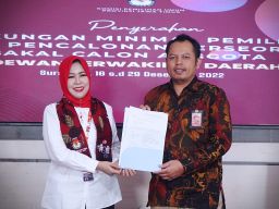 Hari Ini Tambah Satu, Bakal Calon Anggota DPD RI Yang Serahkan Dukungan Minimal Pemilih Ke KPU Jatim