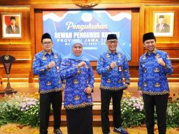 Adhy Karyono Dikukuhkan Sebagai Ketua Dewan Pengurus KORPRI Jatim Periode 2022-2027
