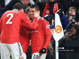 Casemiro Absen, Arsenal Bakal Bantai Manchester United