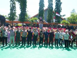 Pesan Moral Kabaharkam Polri Kepada Siswa Dan Siswi SMAN 1 Nganjuk