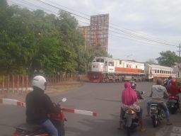 Awas, 470 Perlintasan Kereta Api berstatus Tidak Terjaga Di Jawa Timur