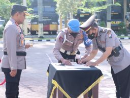Mutasi Jabatan Kasat Binmas Polres Nganjuk, Ini Pesan Kapolres Nganjuk Kepada Pejabat Baru