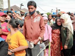 10 Ton Beras Untuk Operasi Pasar Di Pasar Taman Sidoarjo