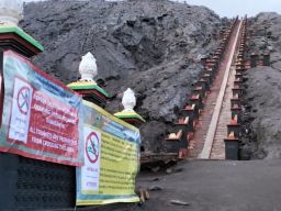 Aktivitas Vulkanik Gunung Bromo Meningkat, Radius 1 Km Dari Kawah Tertutup Untuk Wisatawan