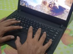 Belajar Mengetik 10 Jari